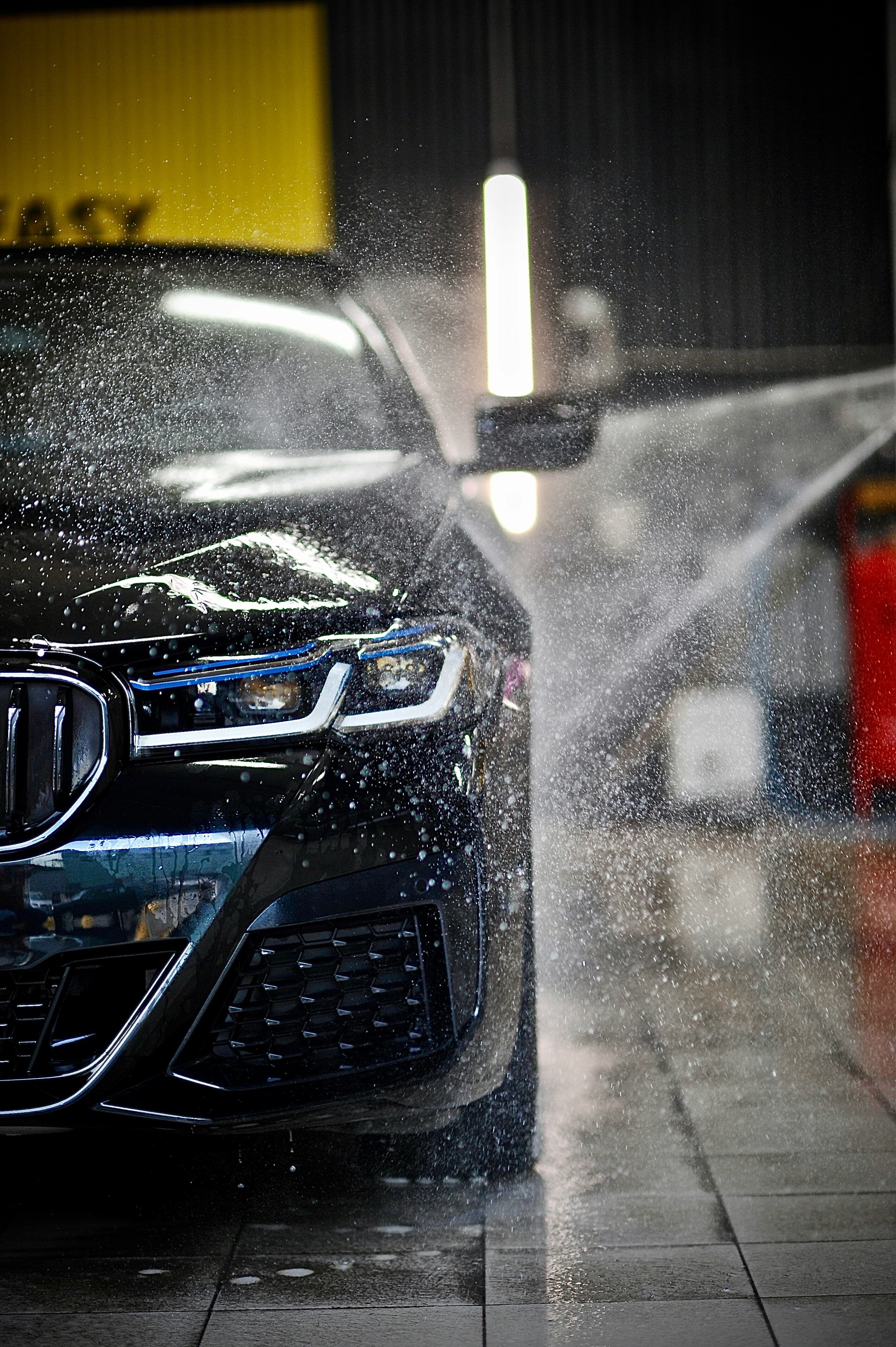 Lavado Automático Express - Lavado rápido y eficiente con tecnología avanzada en Turbo Wash Express